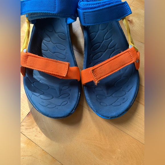 Merrell sandal size 5 - Picture 3 of 5